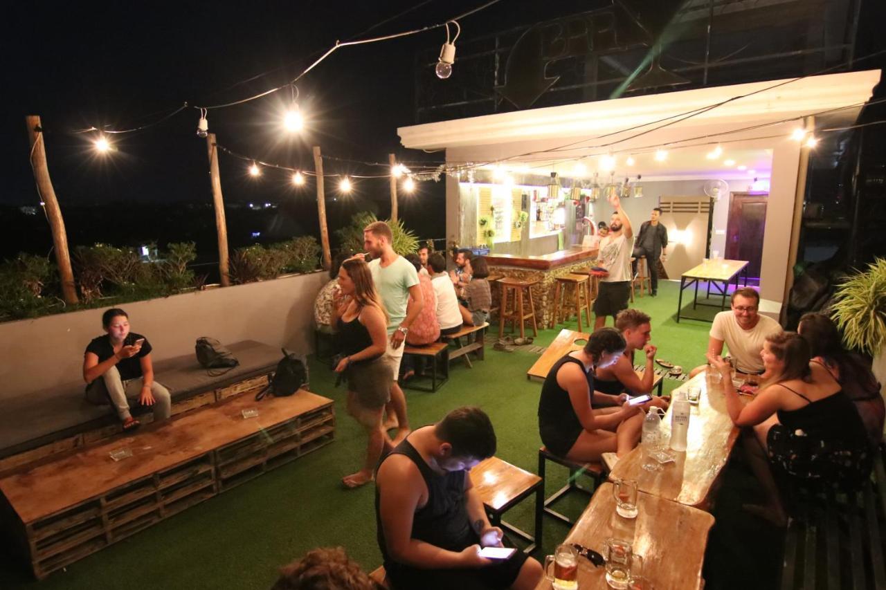 Mad Monkey Hostel Kampot (Adults Only) Eksteriør bilde