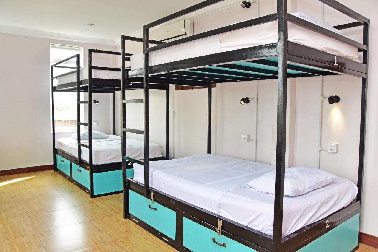 Mad Monkey Hostel Kampot (Adults Only) Eksteriør bilde